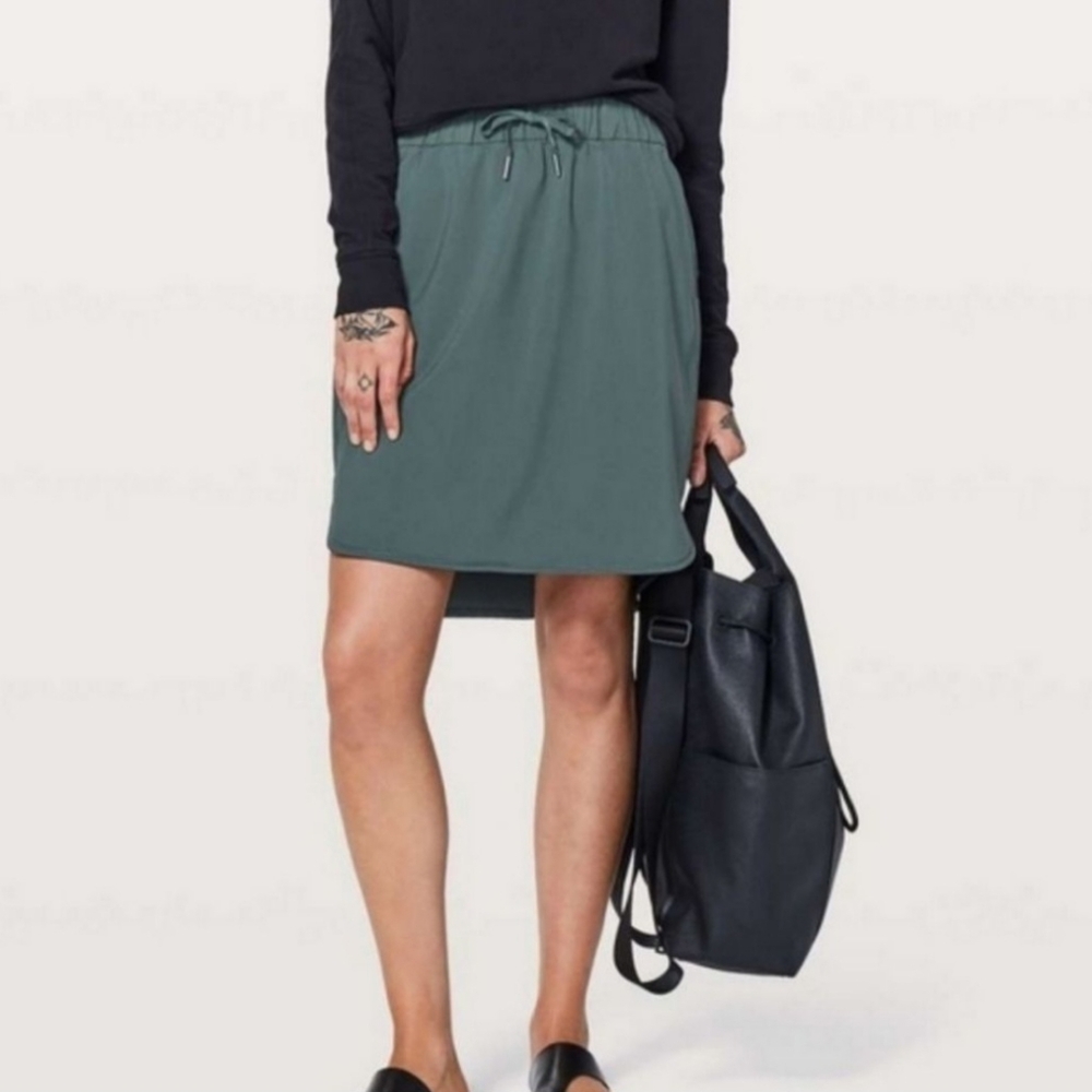 Lululemon On The Fly Skirt